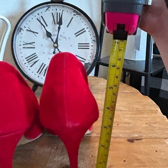 X2B Sexy Red Heels size 10 - Picture 5 of 7